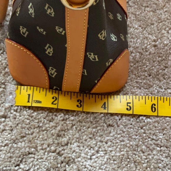 Dooney and Bourke Classic Monaghan Purse - Picture 9 of 9